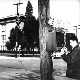 instrument for tripping traffic lights